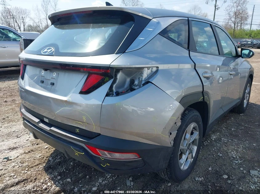 Hyundai Tucson 2.5l Se, снимка 6 - Автомобили и джипове - 54306855