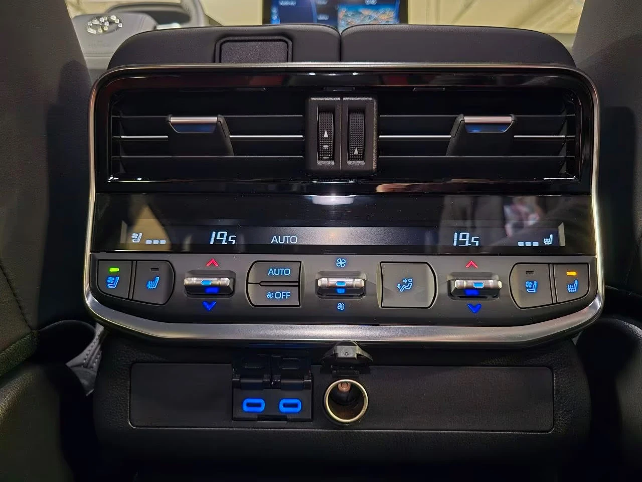 Toyota Land cruiser ���/LC300/303HP/PREMIUM/360/PANO/MEMO/HUD/JBL/297q | Mobile.bg � ����������� 11