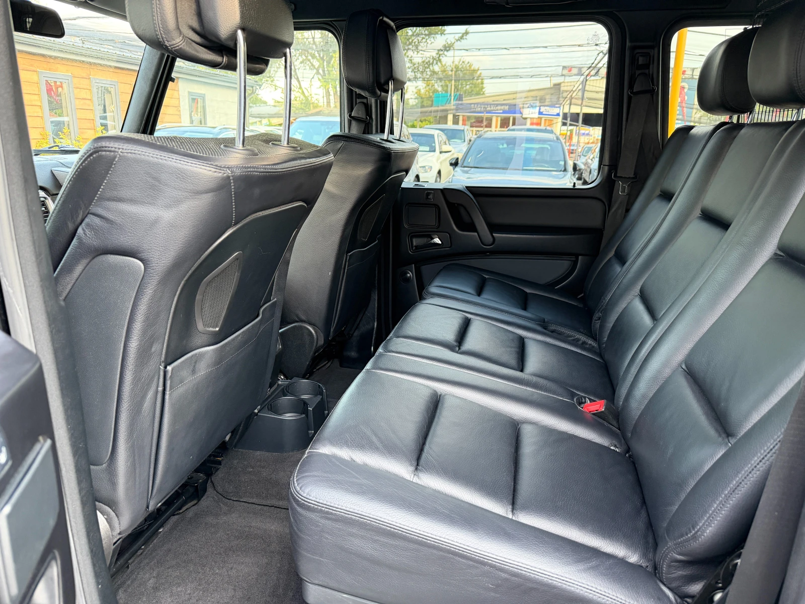 Mercedes-Benz G 350 CDI 4-MATIC/ГОТОВ ЛИЗИНГ/ТОП СЪСТОЯНИЕ, снимка 9 - Автомобили и джипове - 55805413