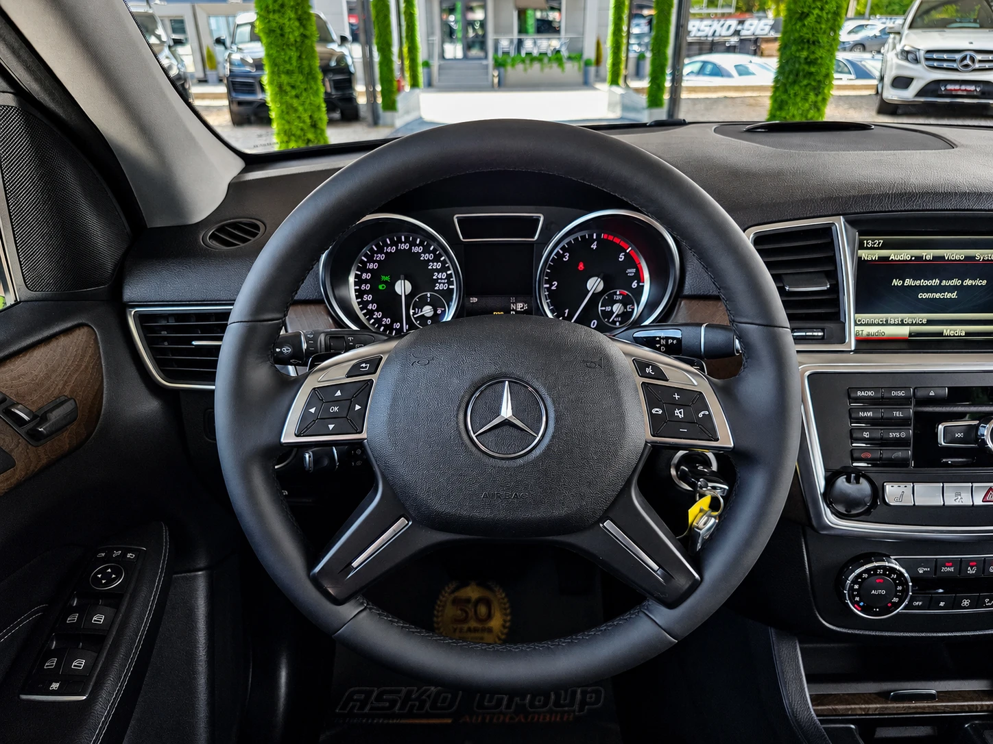 Mercedes-Benz ML 350 AMG LINE/FUL LED/GERMANY/OFFROAD PRO/ПОДГРЕВ/LANE , снимка 15 - Автомобили и джипове - 55845672