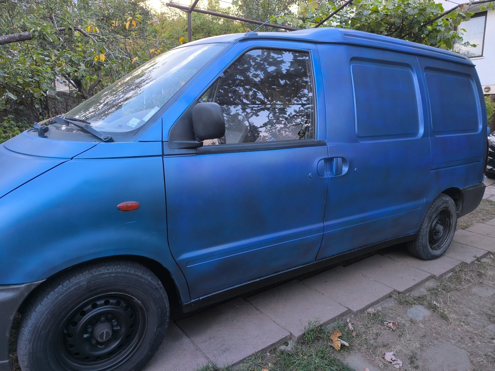 Nissan Vanette 2.3 дизел - изображение 2