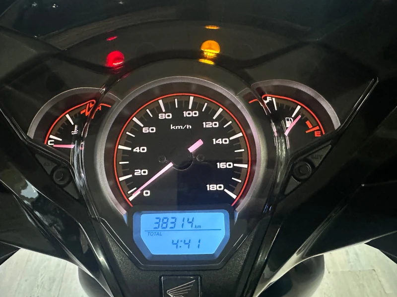 Honda Sh 300i ABS/LED 07.2015г., снимка 2 - Мотоциклети и мототехника - 52565738