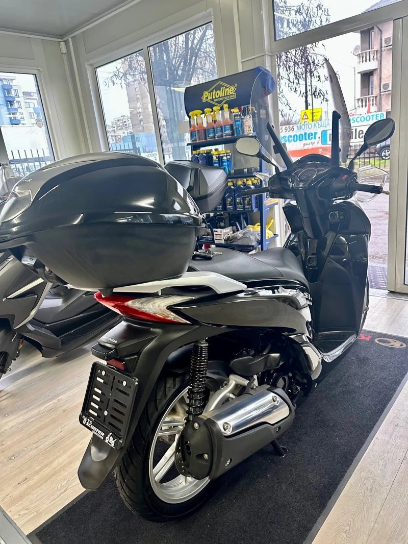 Honda Sh 300i ABS/LED 07.2015г., снимка 9 - Мотоциклети и мототехника - 52565738