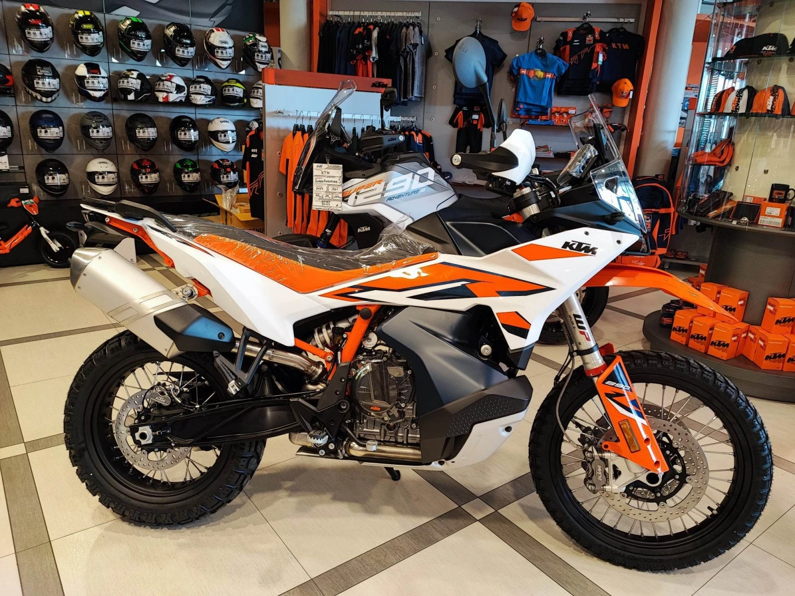 Ktm Adventure 890  /R 2023 - изображение 3