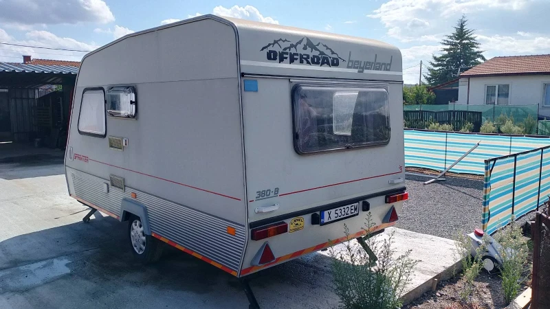 Каравана Beyerland B-380, снимка 2 - Каравани и кемпери - 52371632