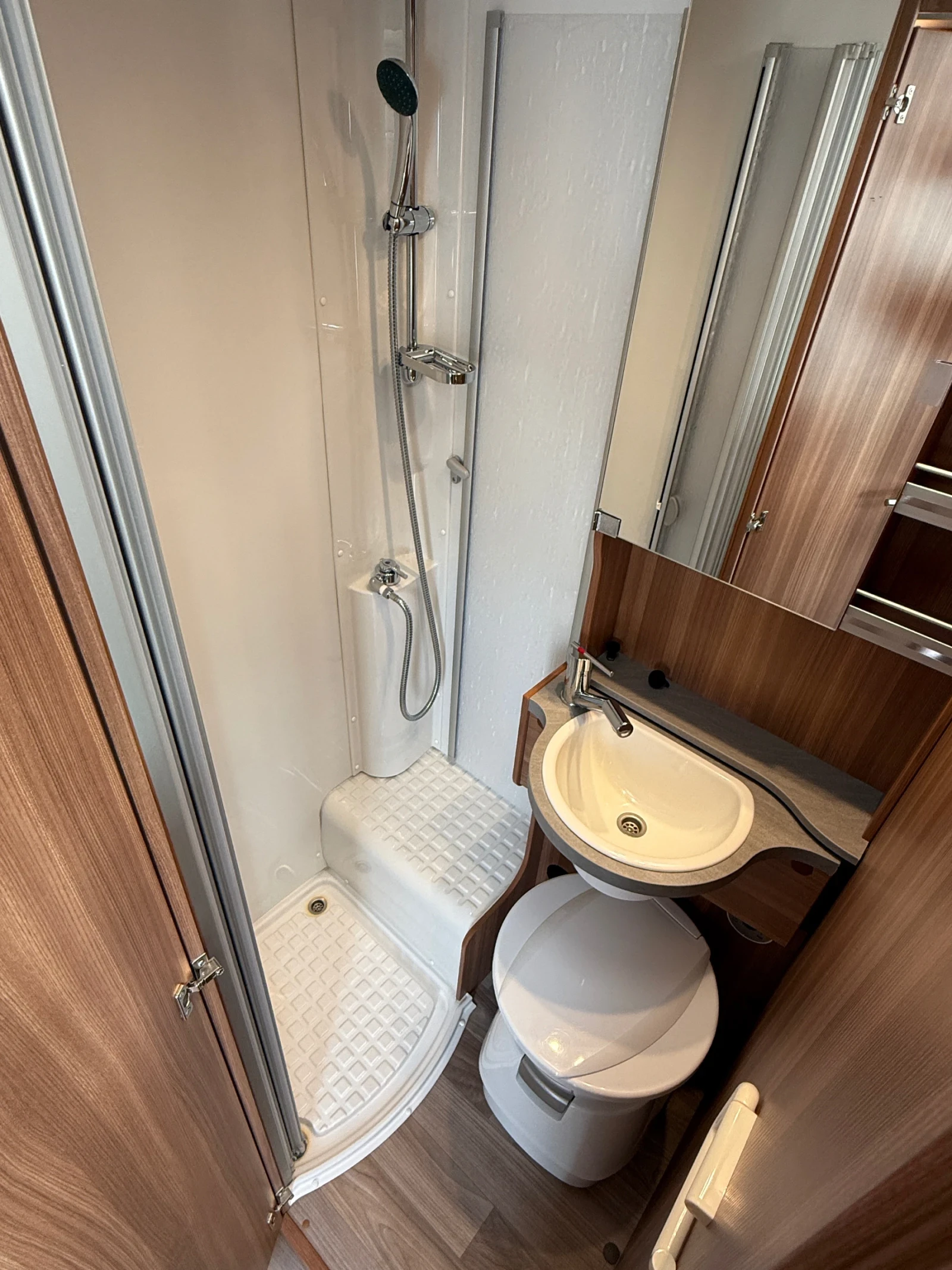  Weinsberg CaraCompact 600 | Mobile.bg   16