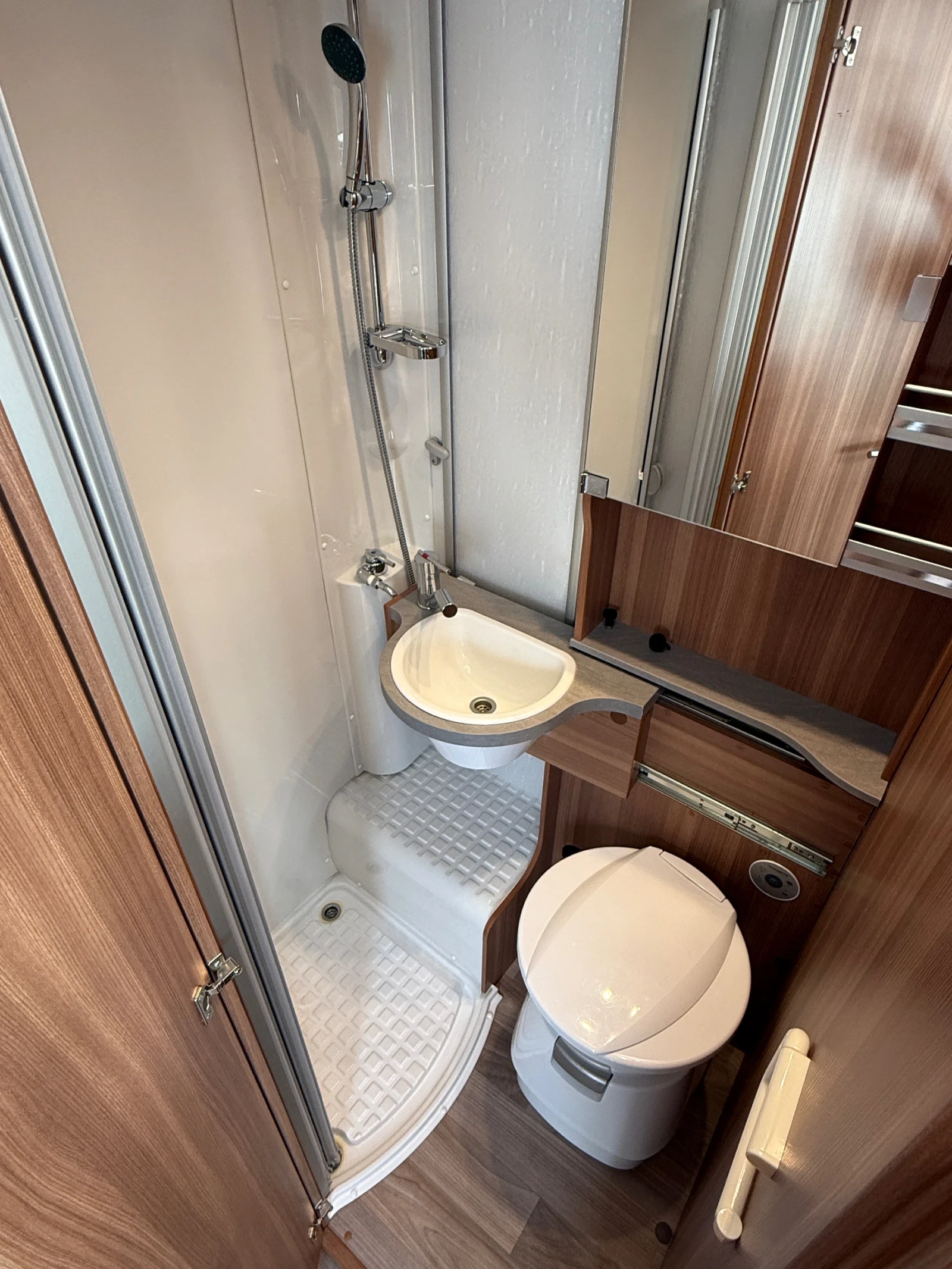  Weinsberg CaraCompact 600 | Mobile.bg   17