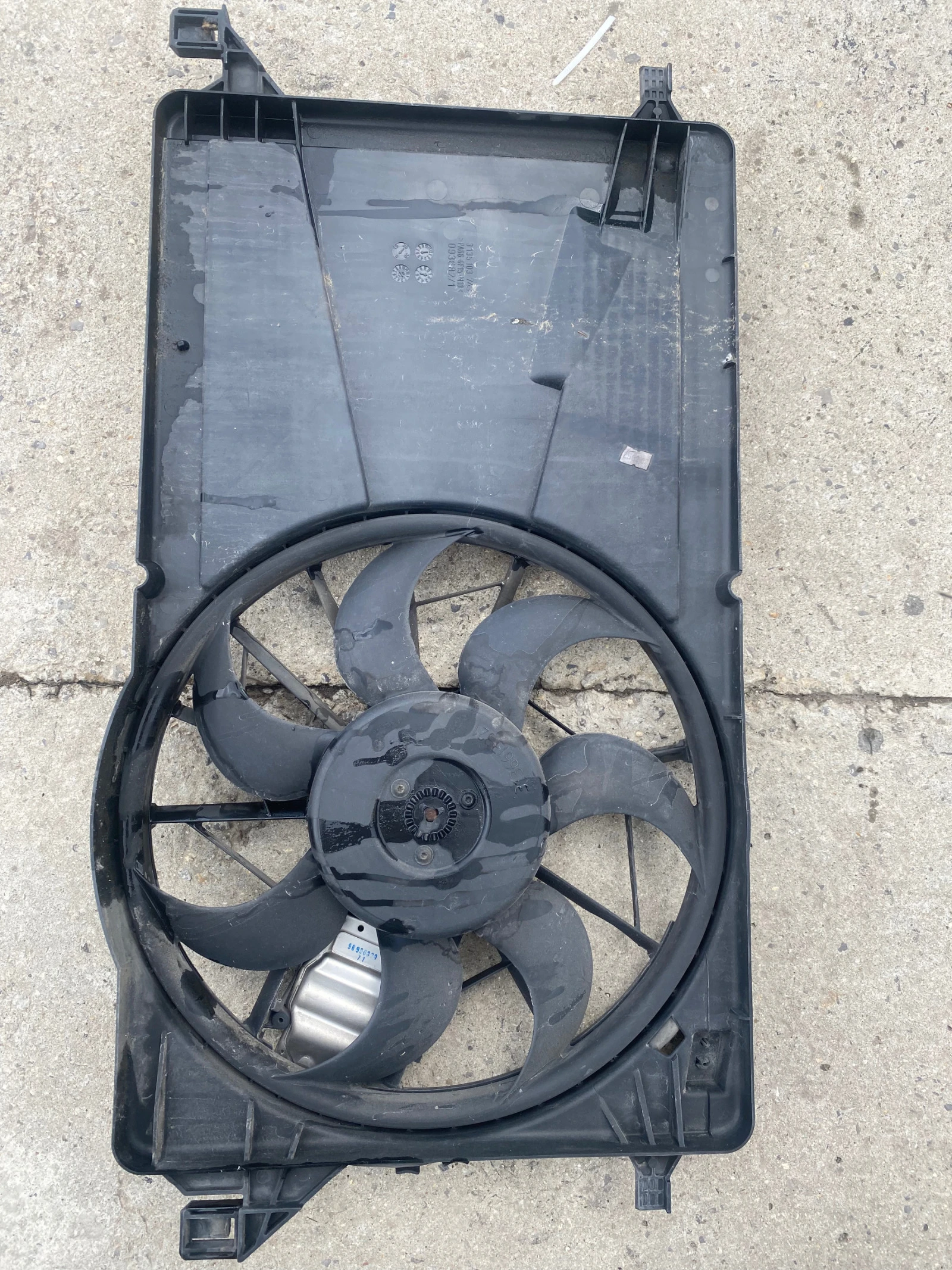     Volvo V50 D2 1.6 HDI 2010. 0 130 307 142 /  1 137 328 558 | Mobile.bg   3