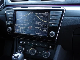 Skoda Superb 2.0ШВЕЙЦАРИЯ-ДИСТРОНИК/КОЖА/НАВИ/LANE ASSIST/BLISS, снимка 13