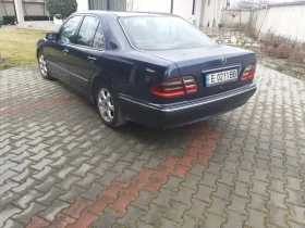 Mercedes-Benz E 220, снимка 3