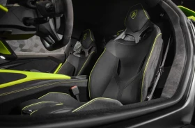 Lamborghini Revuelto 6.5 V12 HPEV / CERAMIC / CARBON / LIFT / SONUS / - 500980 € / 979831.71 лв. - 28989984 9