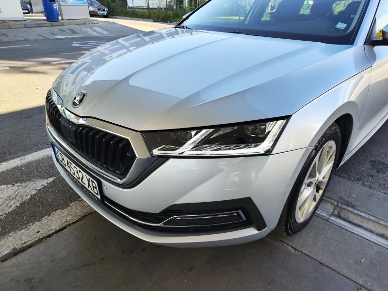 Skoda Octavia 1.5 TSI, снимка 2 - Автомобили и джипове - 47740930