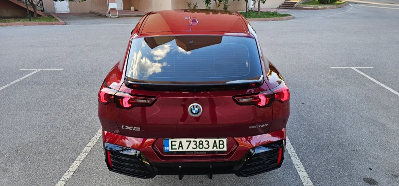 BMW iX2, снимка 4 - Автомобили и джипове - 52498656
