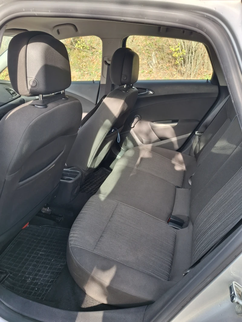 Opel Astra, снимка 8 - Автомобили и джипове - 52444031