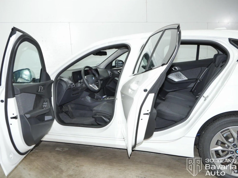 BMW 120 i Steptronic, снимка 5 - Автомобили и джипове - 52727776