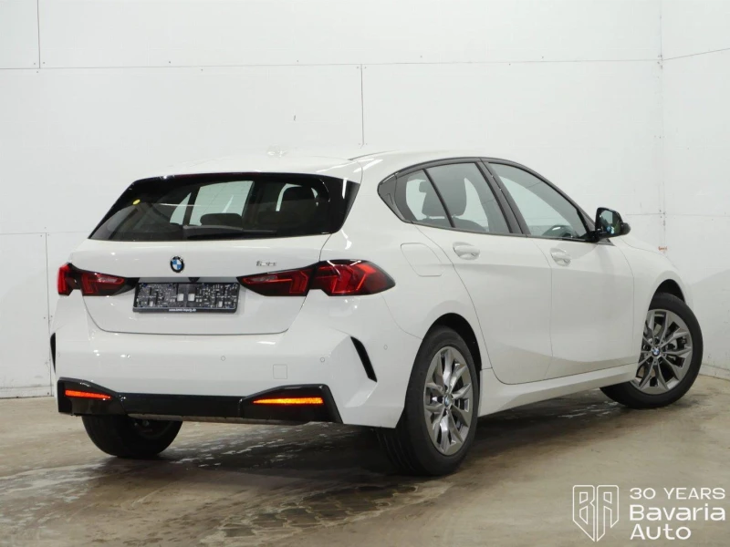 BMW 120 i Steptronic, снимка 3 - Автомобили и джипове - 52727776