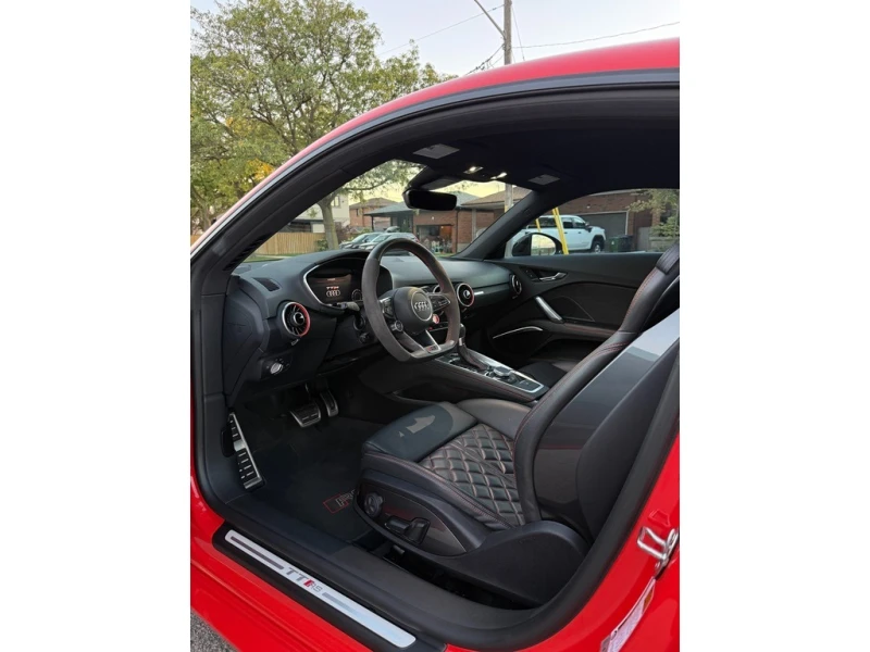 Audi Tt RS * * CARFAX * * АВТО КРЕДИТ * * , снимка 8 - Автомобили и джипове - 52729418