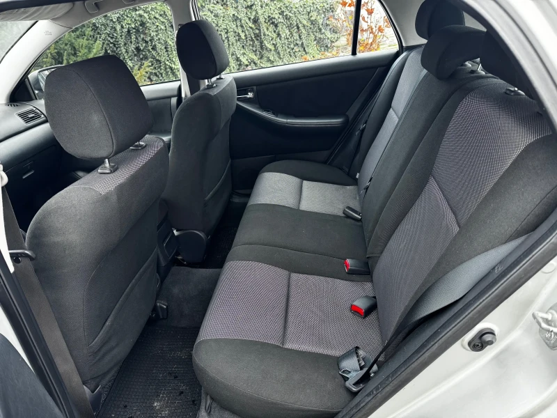 Toyota Corolla, снимка 9 - Автомобили и джипове - 52858300