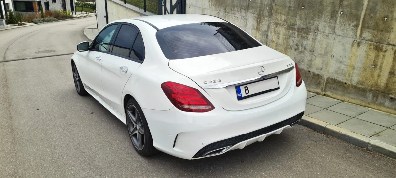 Mercedes-Benz C 220 Всички екстри за моидела, снимка 3 - Автомобили и джипове - 52913473
