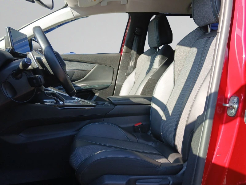 Peugeot 5008 6+ 1 New Line Up ALLURE PACK 1.5 BlueHDi 130 hp, снимка 9 - Автомобили и джипове - 53165041