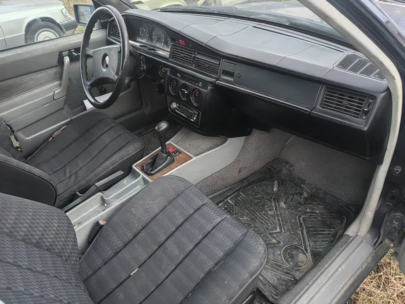 Mercedes-Benz 190 2.0 ДИЗЕЛ , снимка 12 - Автомобили и джипове - 53224009