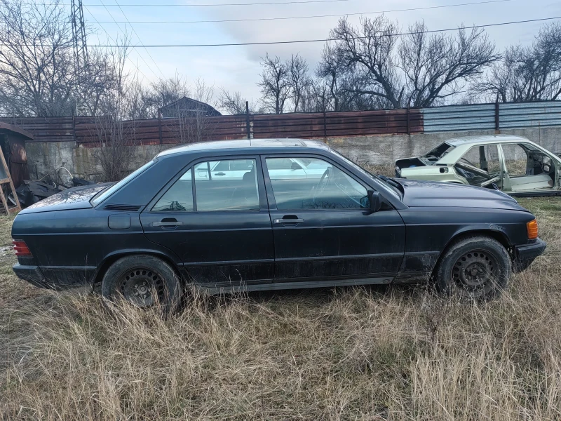 Mercedes-Benz 190 2.0 ДИЗЕЛ , снимка 7 - Автомобили и джипове - 53224009