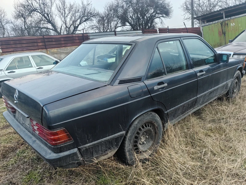 Mercedes-Benz 190 2.0 ДИЗЕЛ , снимка 6 - Автомобили и джипове - 53224009
