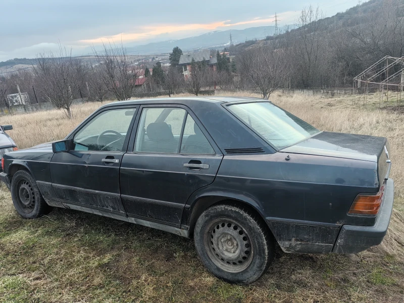 Mercedes-Benz 190 2.0 ДИЗЕЛ , снимка 4 - Автомобили и джипове - 53224009