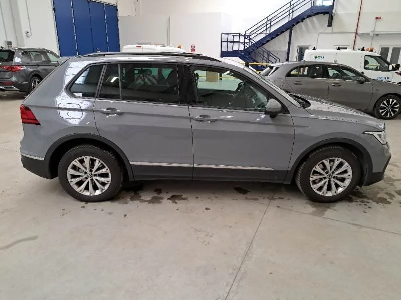 VW Tiguan 2.0 TDI Life - Diesel - Automatic - 150 hp, снимка 5 - Автомобили и джипове - 49292284