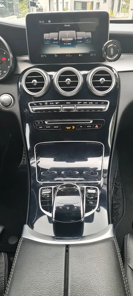 Mercedes-Benz C 220 Всички екстри за моидела - изображение 7