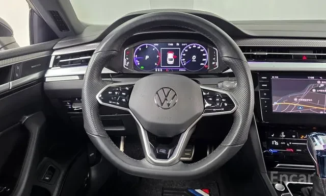 VW Arteon 2.0 TDI R-Line 4Motion* 360 камери* HUD* Люк, снимка 13 - Автомобили и джипове - 56688071