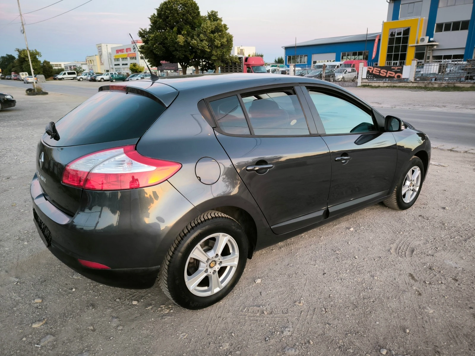 Renault Megane 1.6i - 101 hp - изображение 3