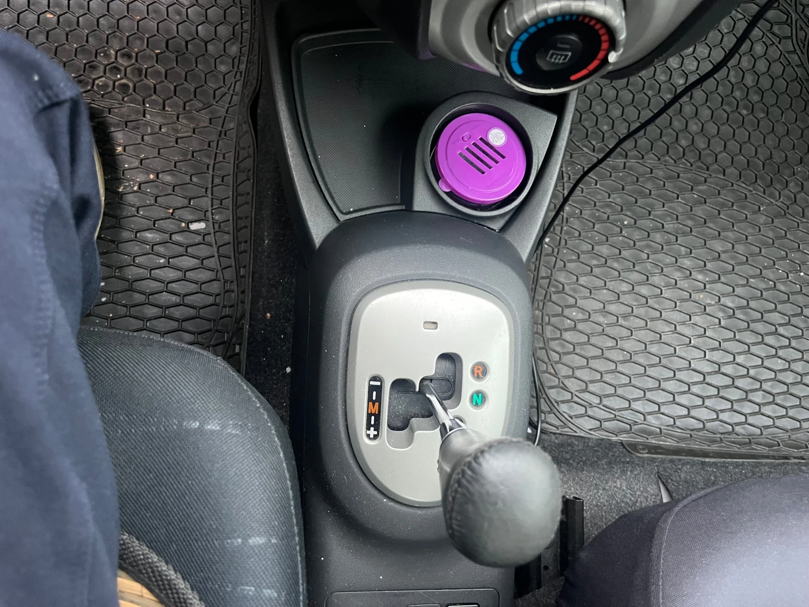Toyota Yaris  - изображение 7