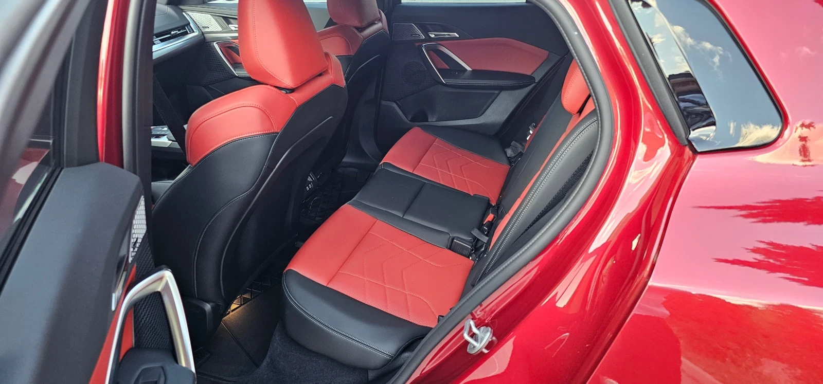 BMW iX2 | Mobile.bg   9