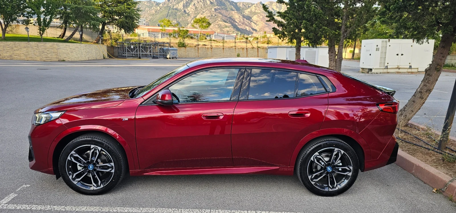 BMW iX2 | Mobile.bg   5