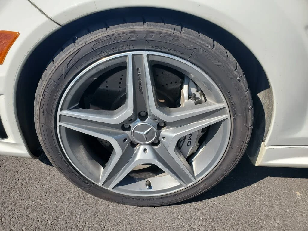Mercedes-Benz C 63 AMG * ПРОВЕРЕНА * LOW KM * * AвтоКредит* (ЦЕНА ДО БГ) - изображение 10