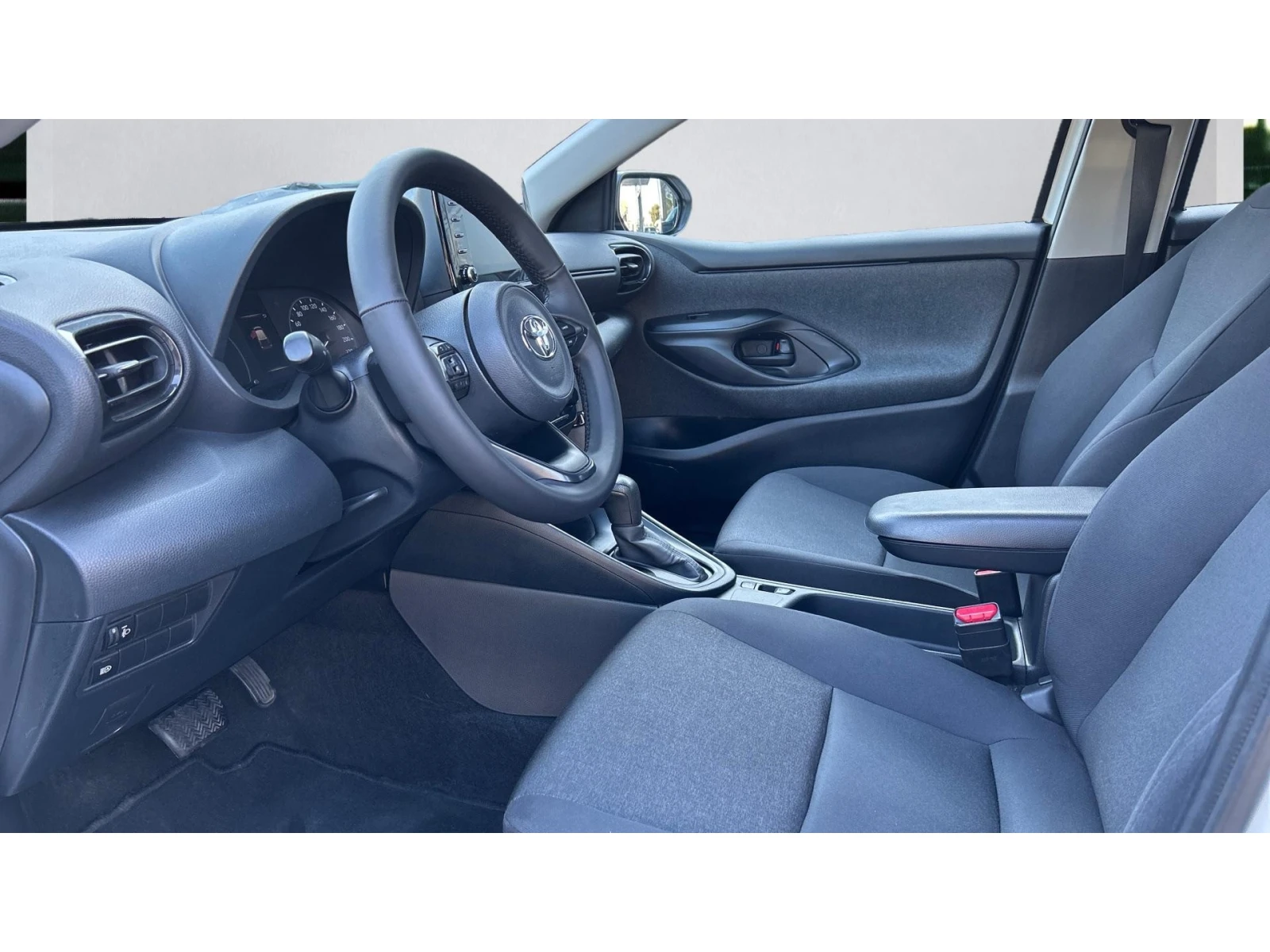 Toyota Yaris    326 . | Mobile.bg   12