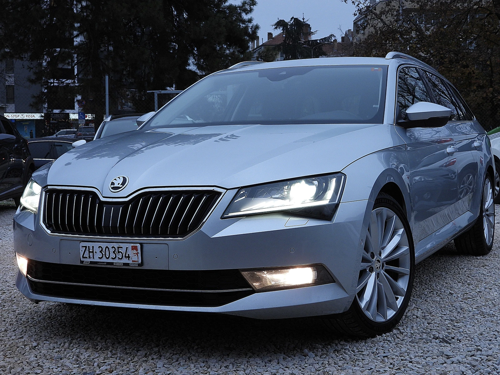 Skoda Superb 2.0-///LANE ASSIST/BLISS | Mobile.bg   1