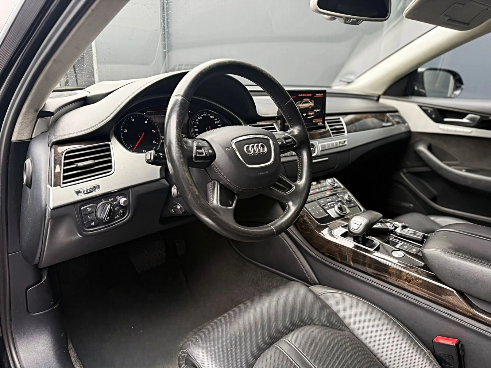 Audi A8 Audi A8 Long 4.2 TDI   W12 Pack  MEGA FULL | NIGHT, снимка 12 - Автомобили и джипове - 54074699