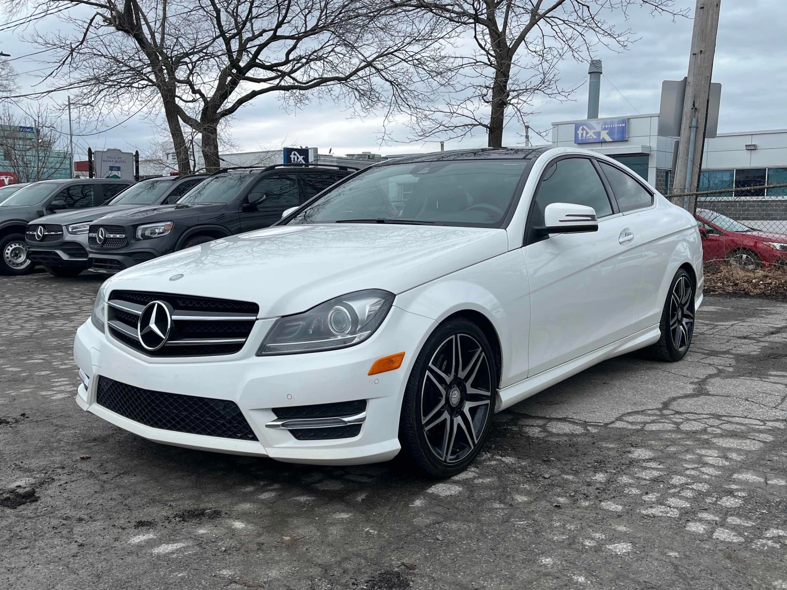 Mercedes-Benz C 350 AMG 4MATIC * ПАНОРАМА * HARMON KARDON * CARFAX * 