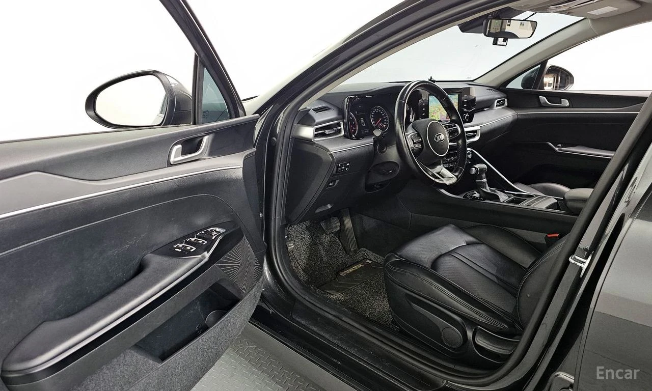 Kia K5 ГАЗ* КОЖА* ПОДГРЕВ* КАМЕРА* МЪРТВА ТОЧКА, снимка 7 - Автомобили и джипове - 54512843