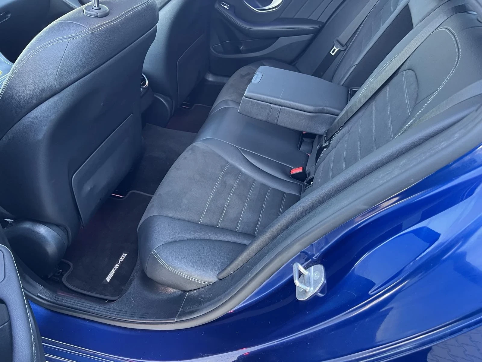 Mercedes-Benz C 300, снимка 8 - Автомобили и джипове - 54710501