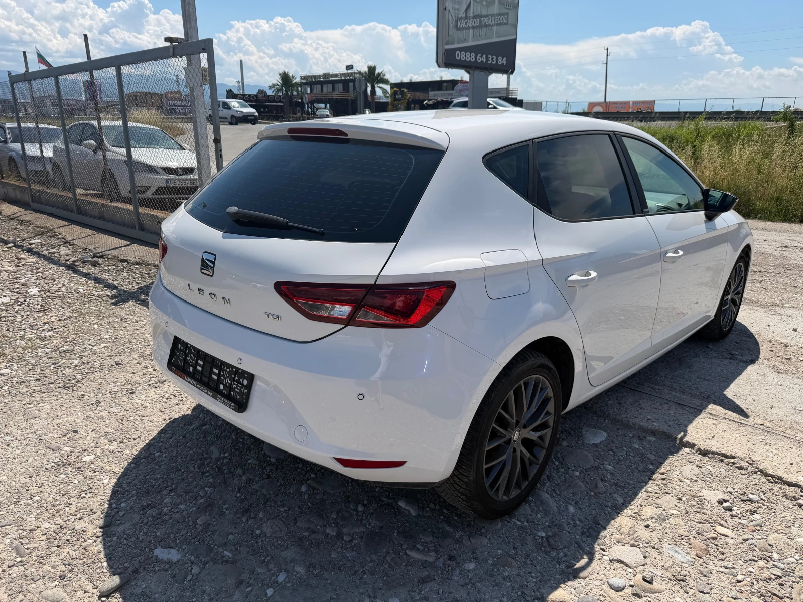 Seat Leon 1.4 TGI, снимка 6 - Автомобили и джипове - 54835653