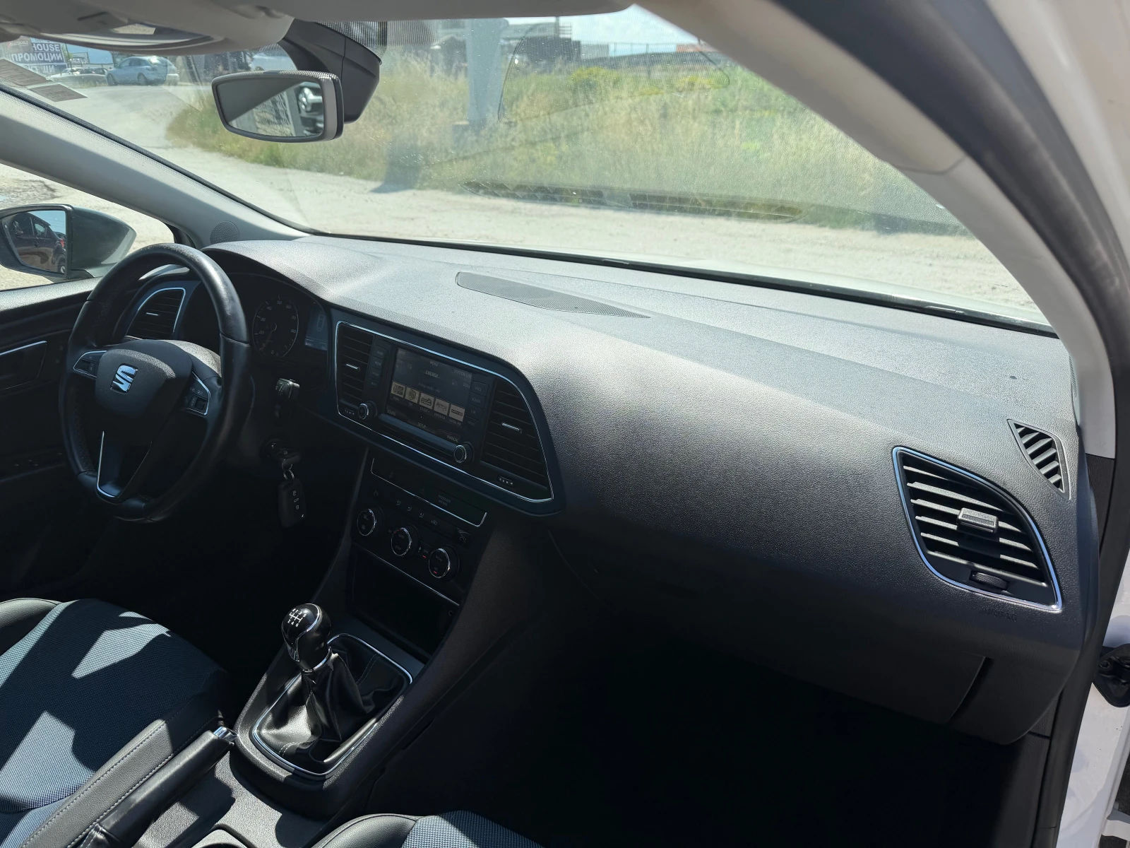 Seat Leon 1.4 TGI, снимка 14 - Автомобили и джипове - 54835653