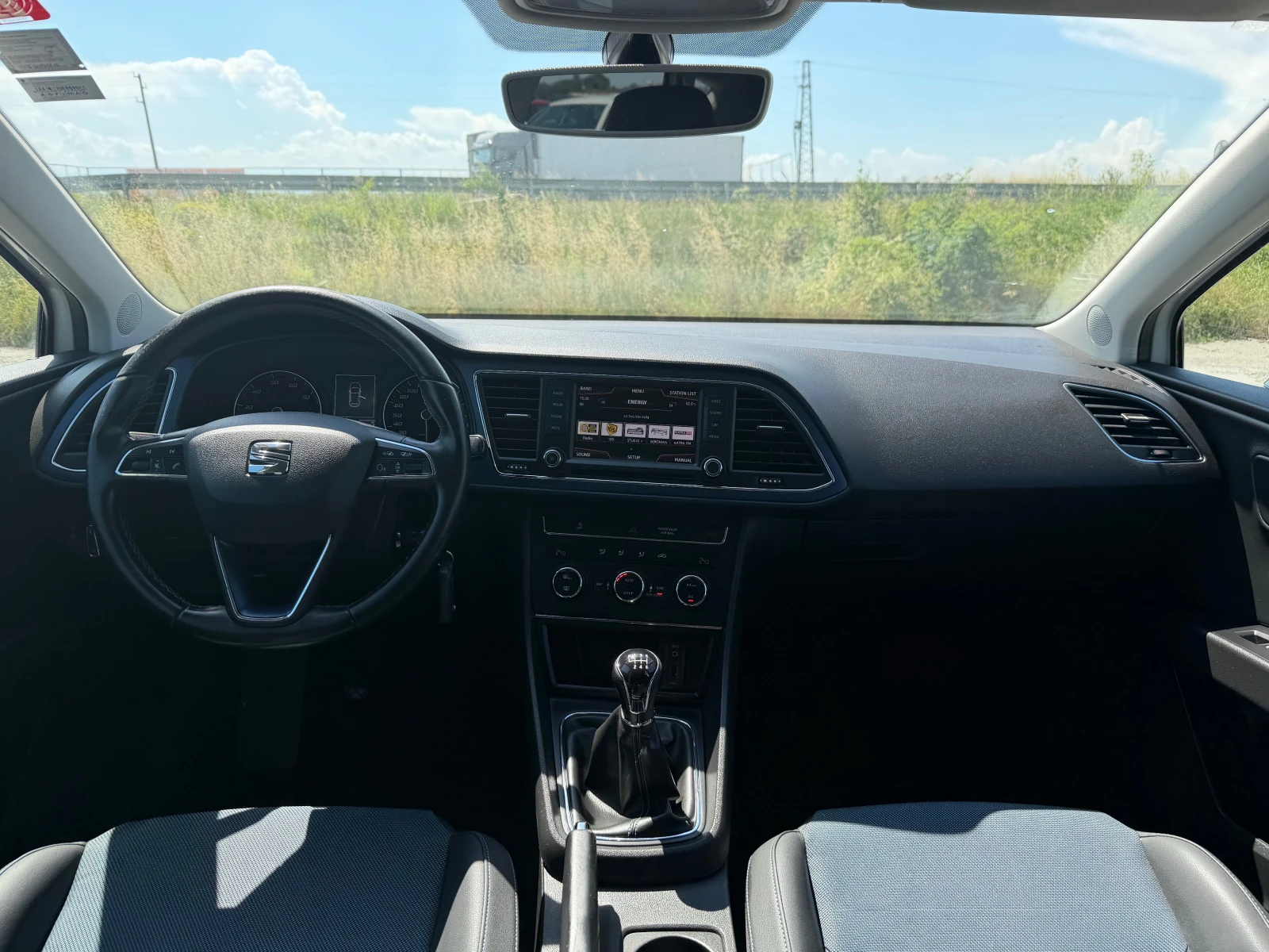 Seat Leon 1.4 TGI, снимка 15 - Автомобили и джипове - 54835653
