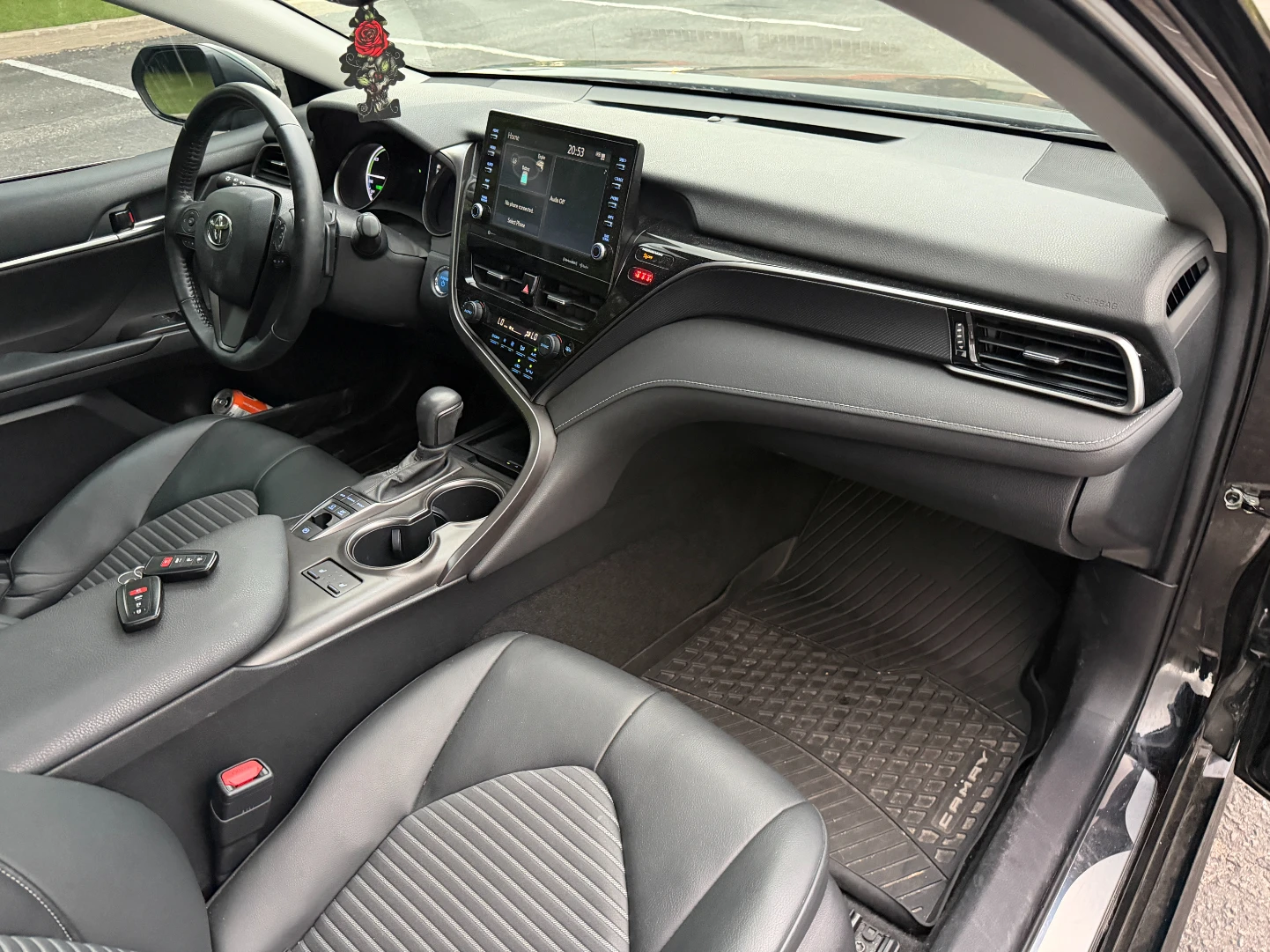 Toyota Camry Hybrid * ПАНОРАМА * ПОДГРЕВИ * CARFAX * АВТО КРЕДИ, снимка 10 - Автомобили и джипове - 55072825