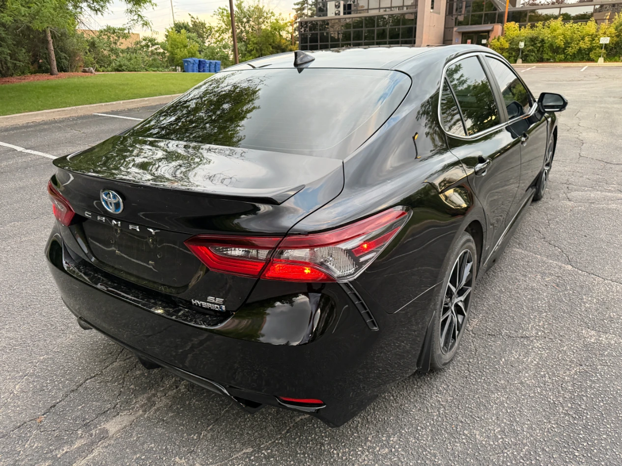 Toyota Camry Hybrid * ПАНОРАМА * ПОДГРЕВИ * CARFAX * АВТО КРЕДИ, снимка 6 - Автомобили и джипове - 55072825
