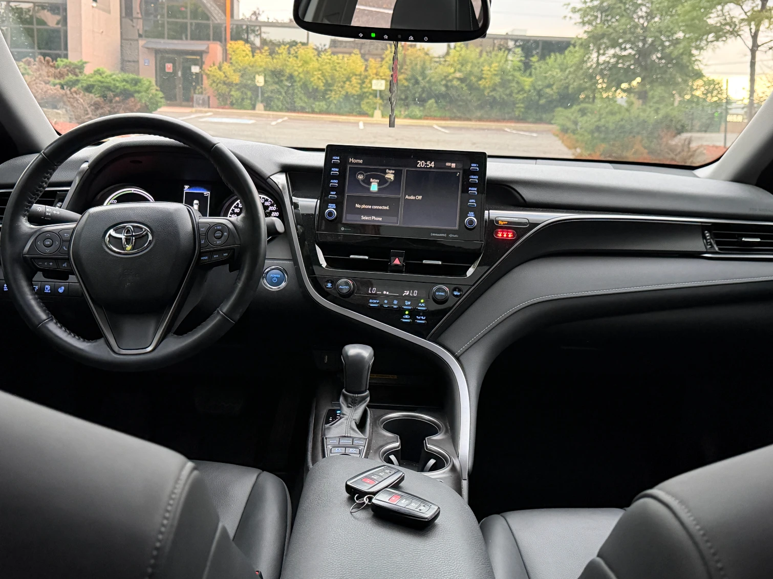 Toyota Camry Hybrid * ПАНОРАМА * ПОДГРЕВИ * CARFAX * АВТО КРЕДИ, снимка 13 - Автомобили и джипове - 55072825