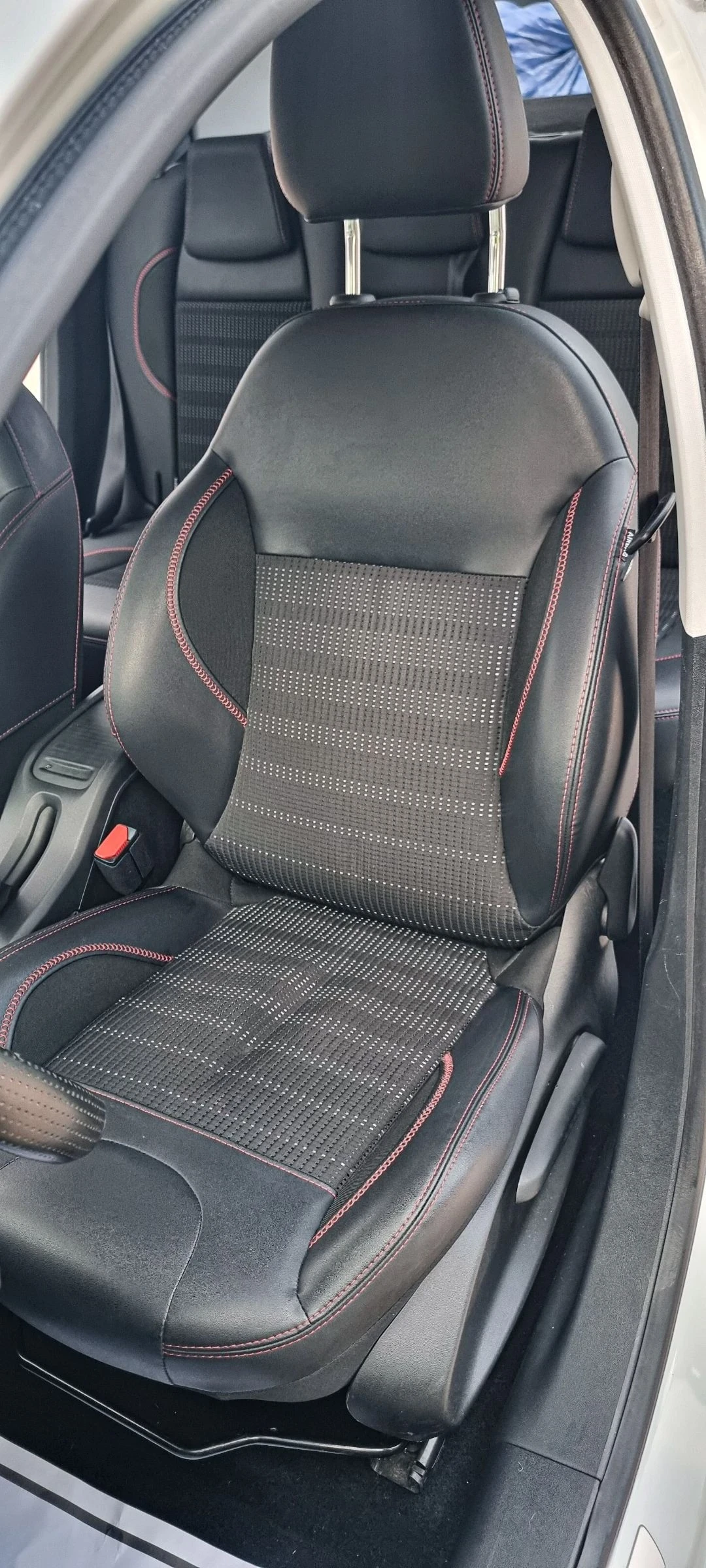 Peugeot 2008 1.6hdi GT , снимка 10 - Автомобили и джипове - 55290935