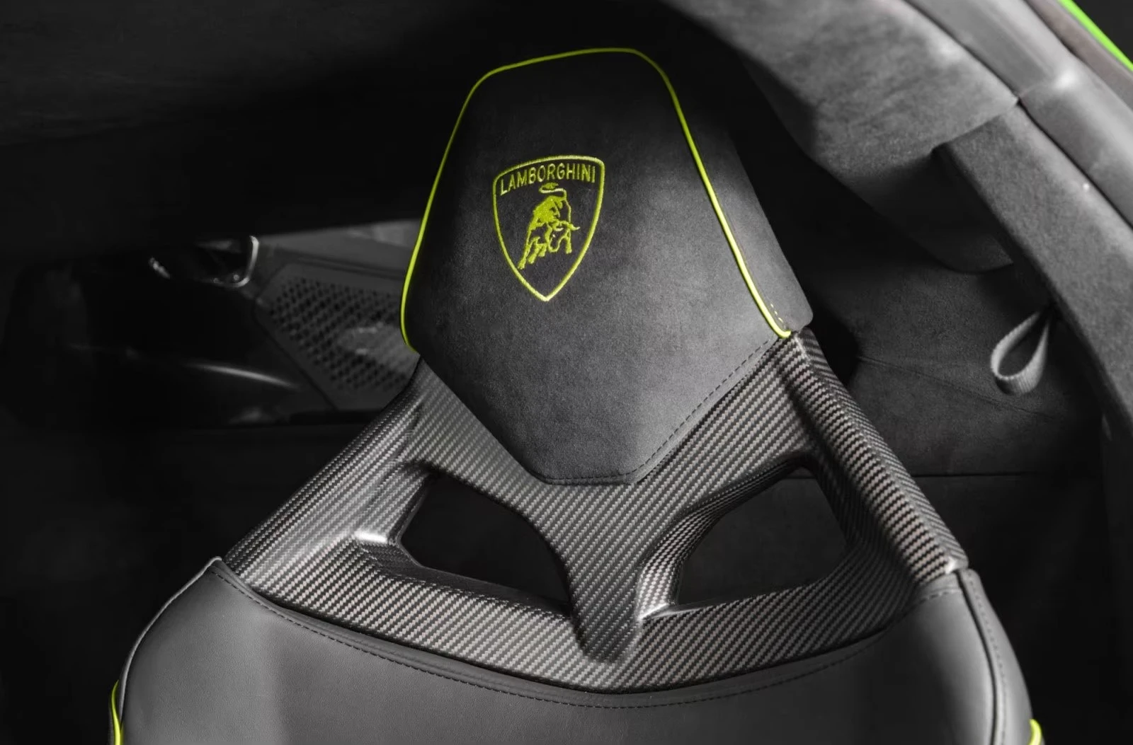 Lamborghini Revuelto 6.5 V12 HPEV / CERAMIC / CARBON / LIFT / SONUS / | Mobile.bg � ����������� 11